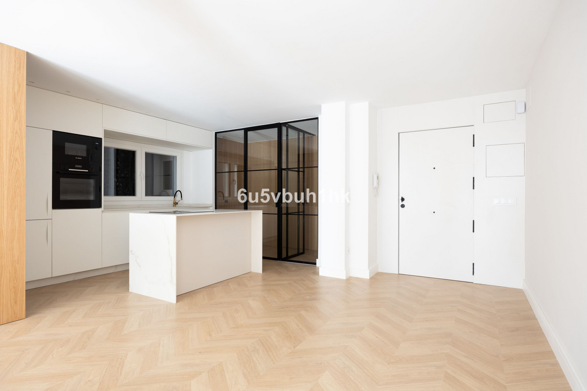 Se vende Apartamento Planta Baja de 3 dormitorios en Costa Del Sol, Málaga, España