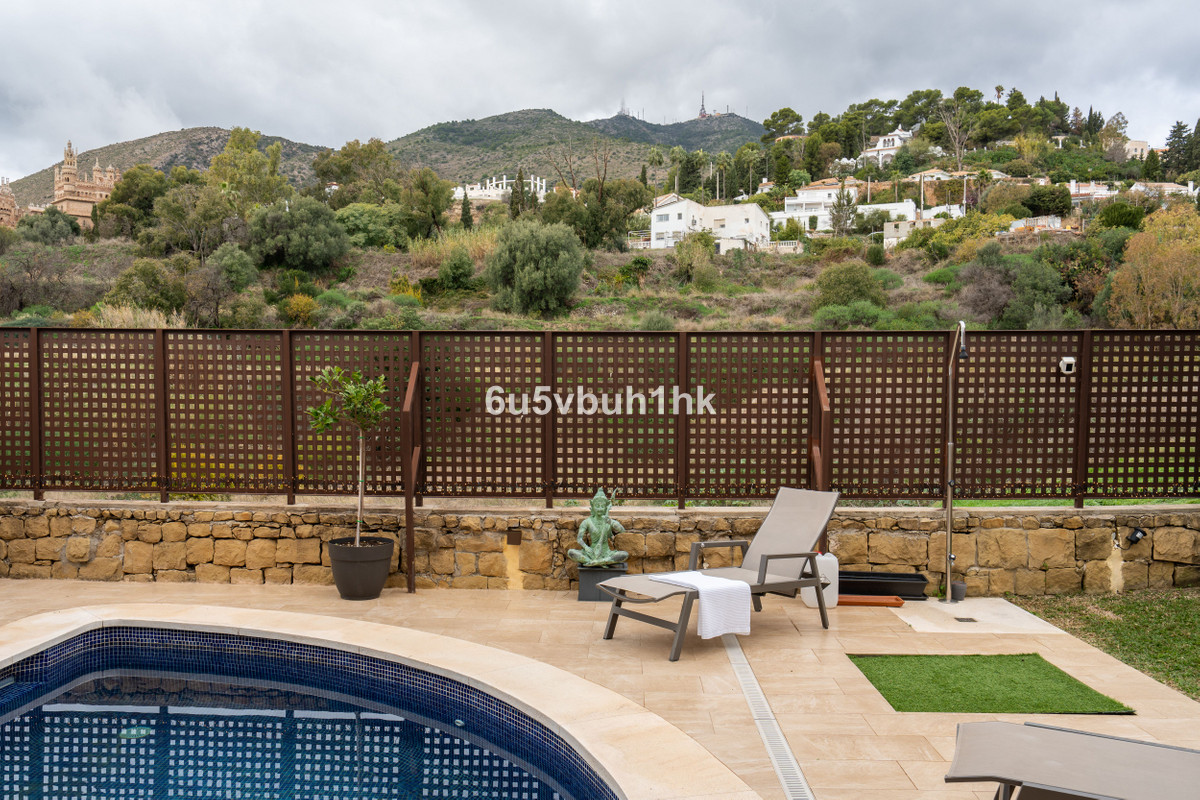 3 Bed Townhouse for sale in Torremuelle Costa Del Sol, Málaga, Spain