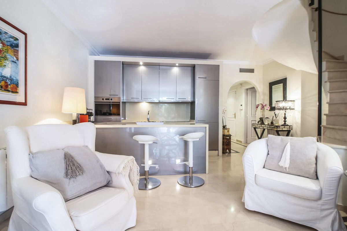 3 Bed Apartment for sale in Nueva Andalucía Costa Del Sol, Málaga, Spain