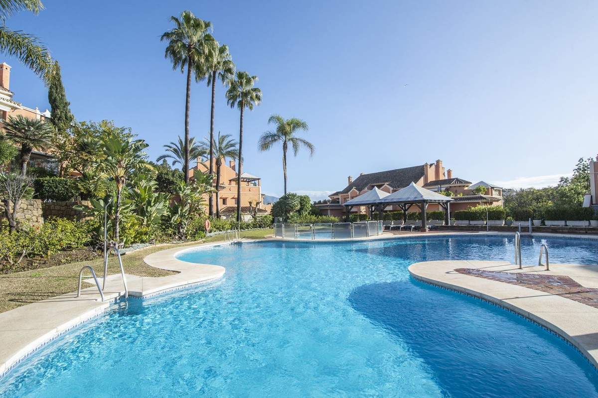 3 Bed Apartment for sale in Nueva Andalucía Costa Del Sol, Málaga, Spain