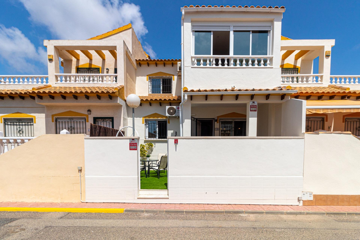 3 Bed Townhouse for sale in Los Altos Costa Blanca, Alicante, Spain