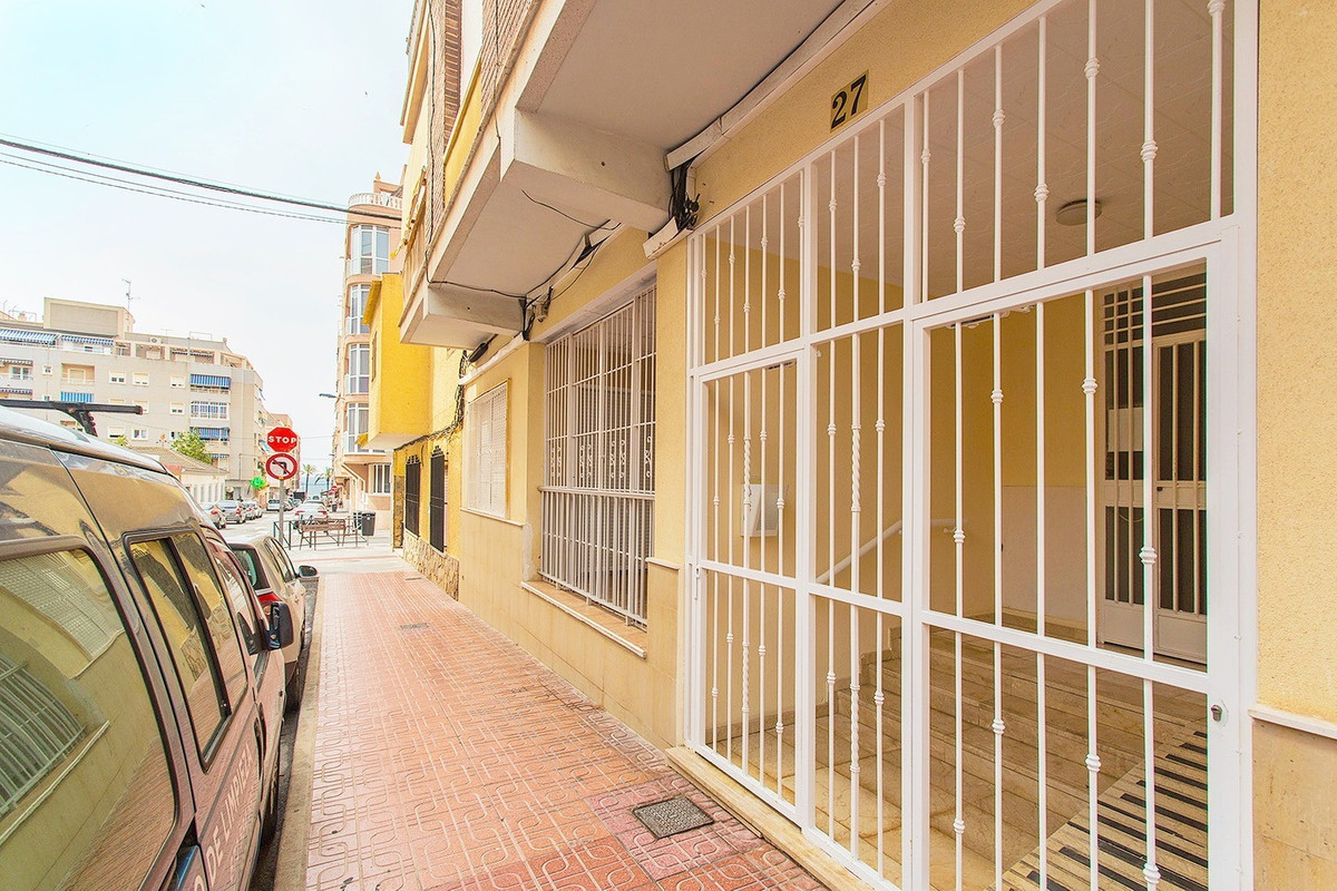 3 Bed Apartment for sale in Playa Del Cura Costa Blanca, Alicante, Spain