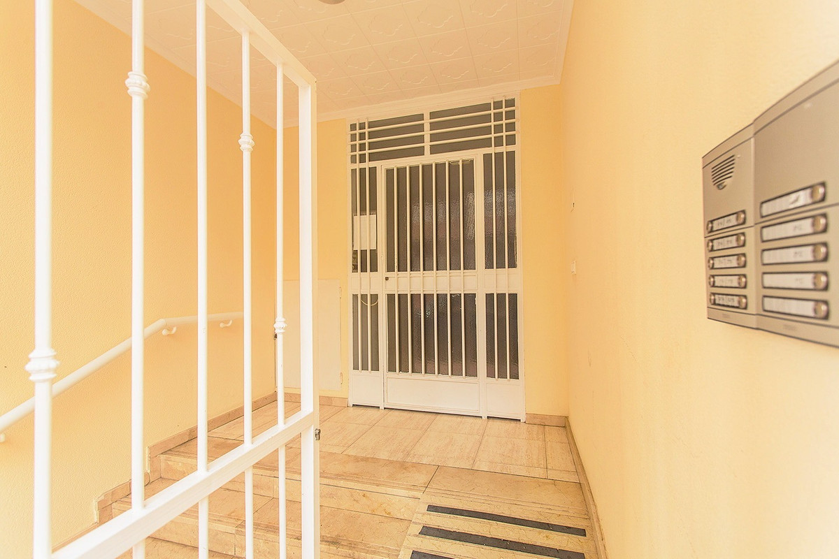 3 Bed Apartment for sale in Playa Del Cura Costa Blanca, Alicante, Spain
