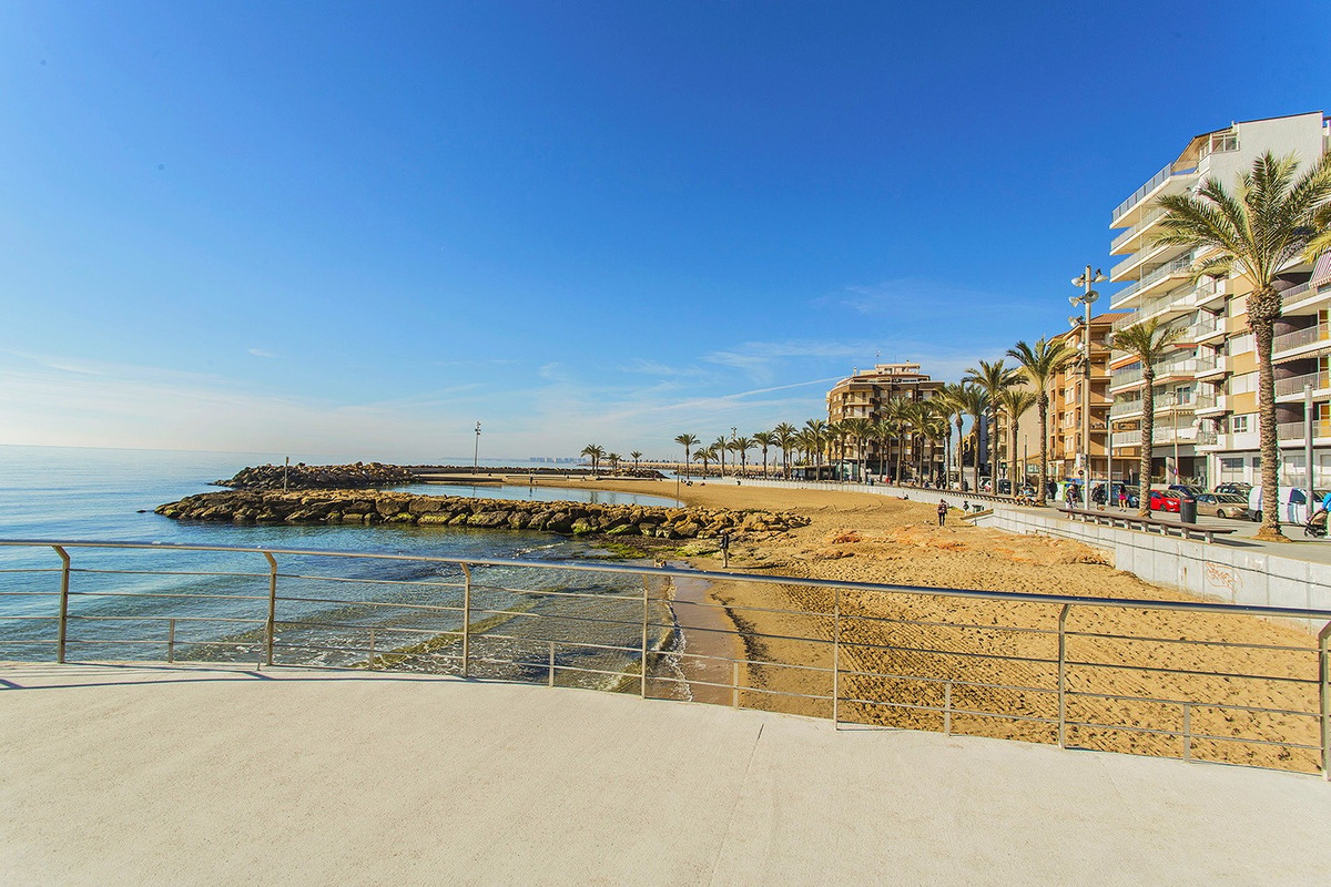 3 Bed Apartment for sale in Playa Del Cura Costa Blanca, Alicante, Spain