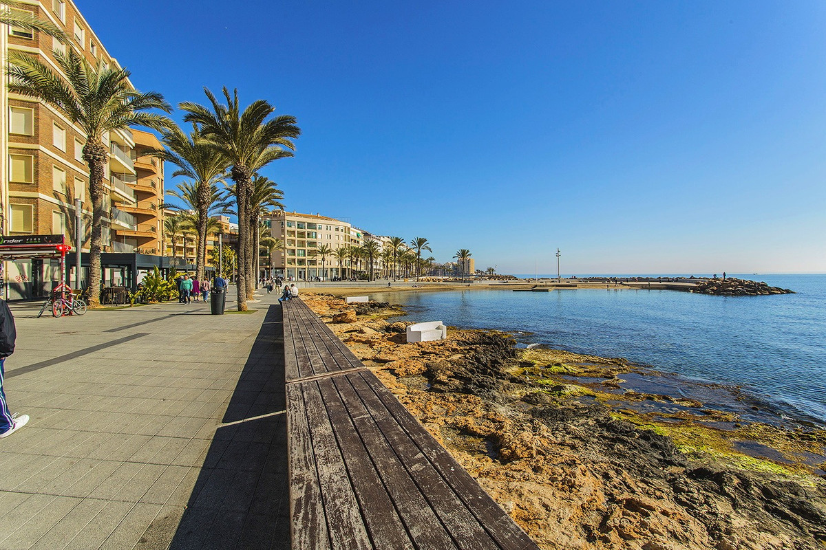 3 Bed Apartment for sale in Playa Del Cura Costa Blanca, Alicante, Spain