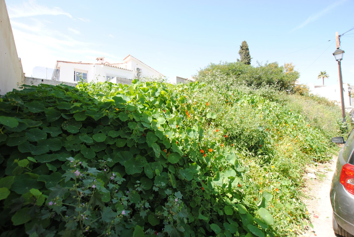 Se vende Terreno Urbano  en Costa Del Sol, Málaga, España