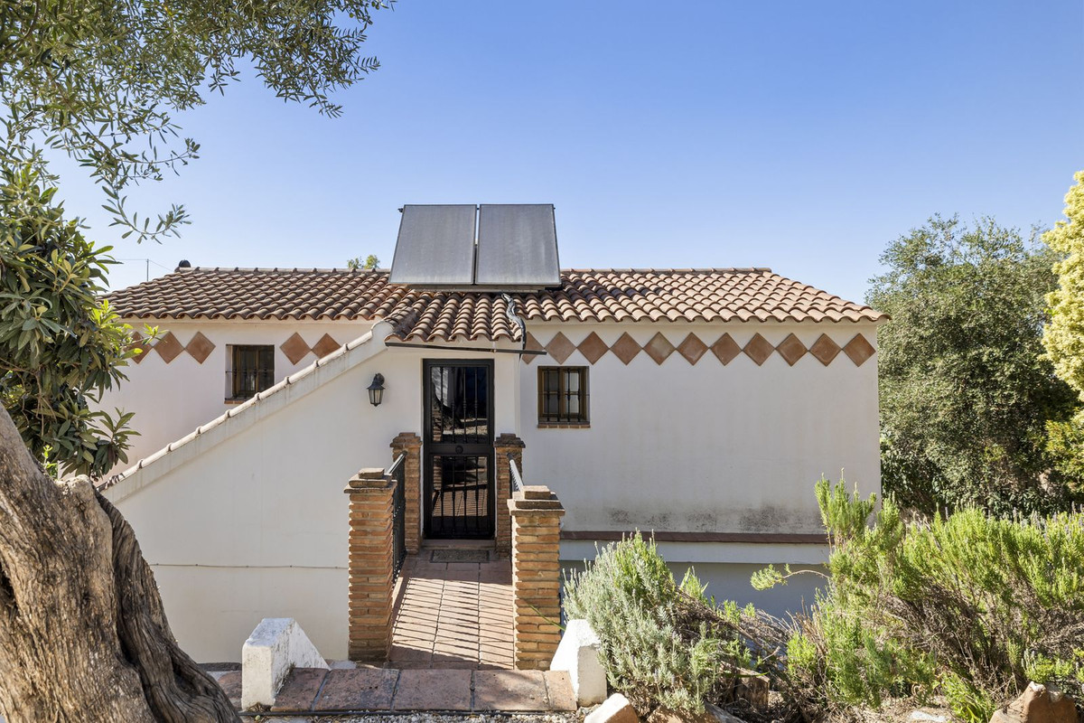 Se vende Villa - Chalet de 4 dormitorios en Costa Del Sol, Málaga, España