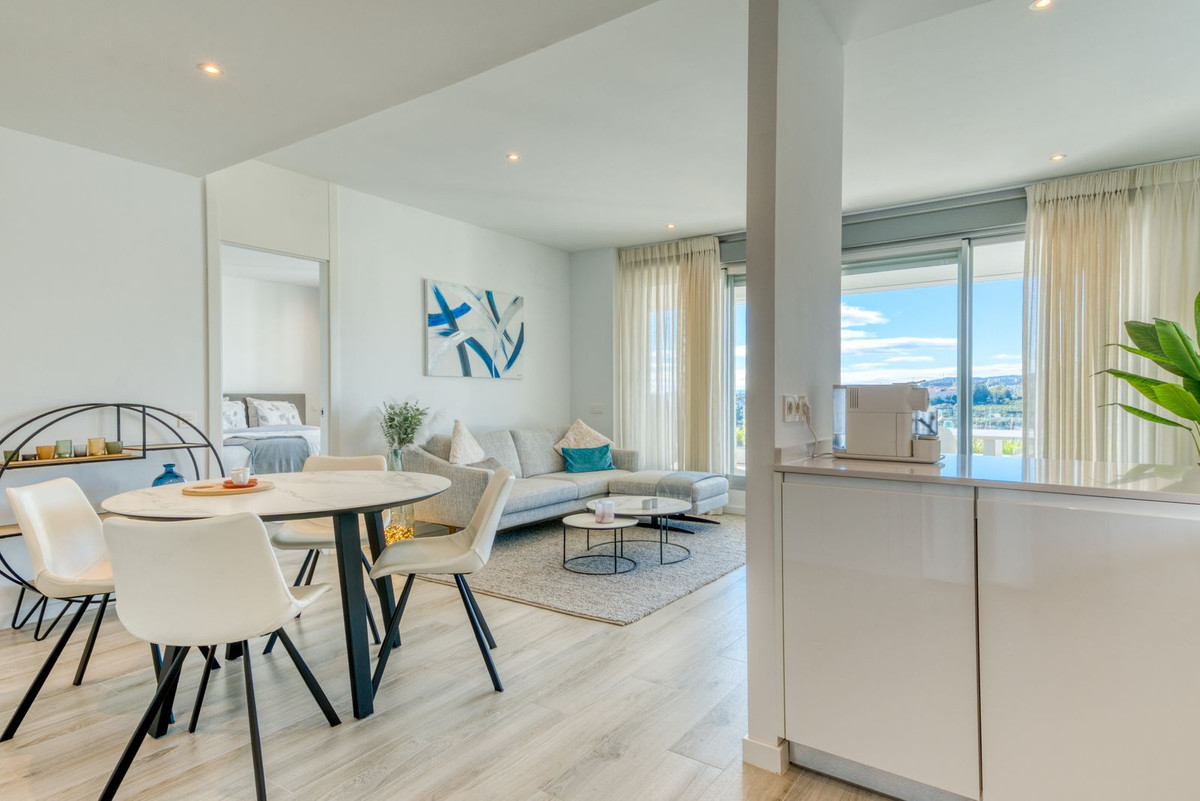 3 Bed Apartment for sale in Estepona Costa Del Sol, Málaga, Spain