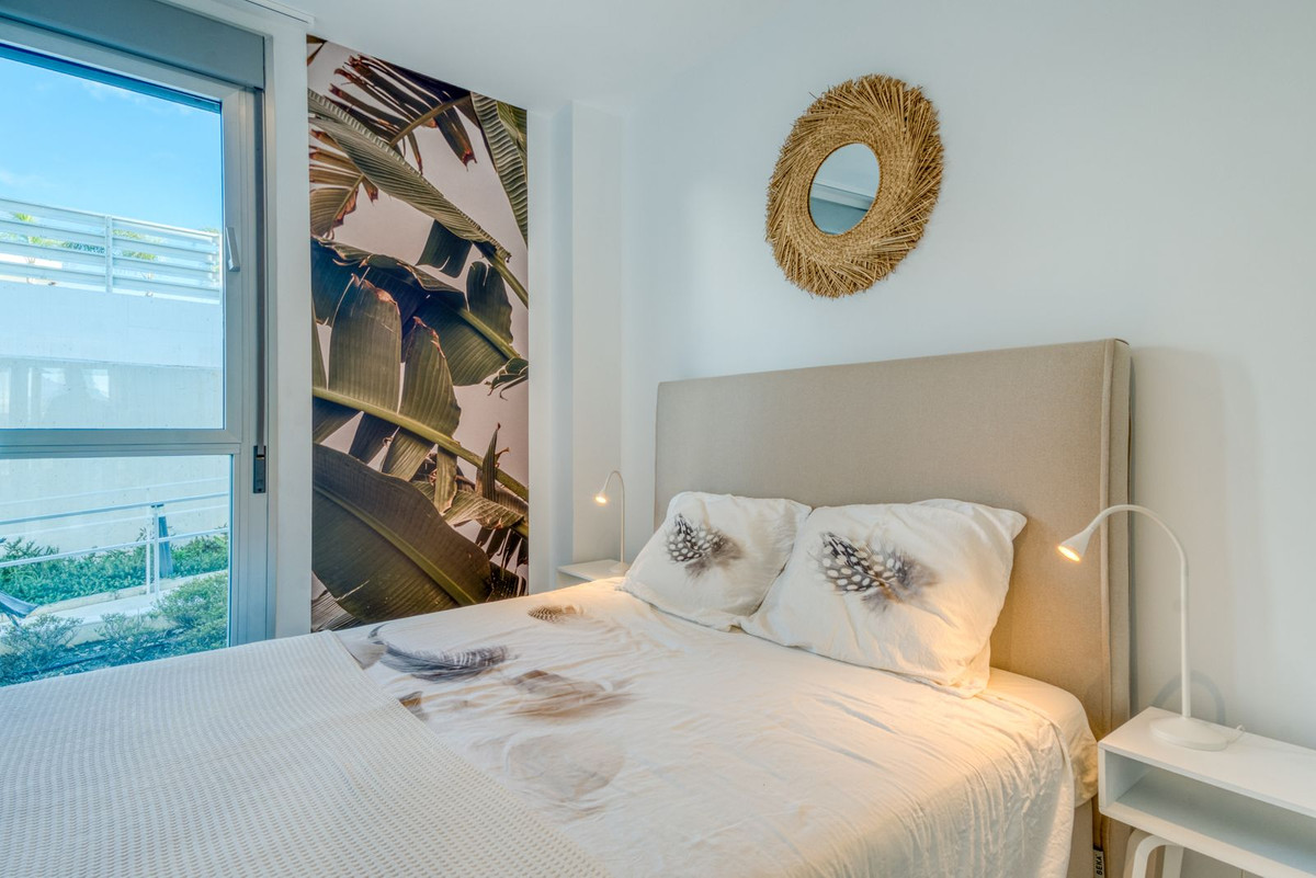 3 Bed Apartment for sale in Estepona Costa Del Sol, Málaga, Spain