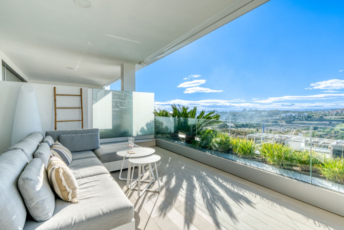 3 Bed Apartment for sale in Estepona Costa Del Sol, Málaga, Spain