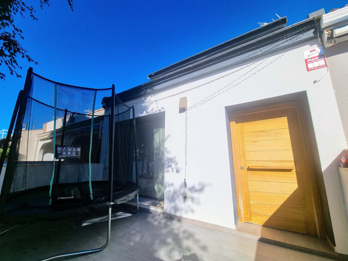 Se vende Pareada de 3 dormitorios en Costa Blanca, Alicante, España