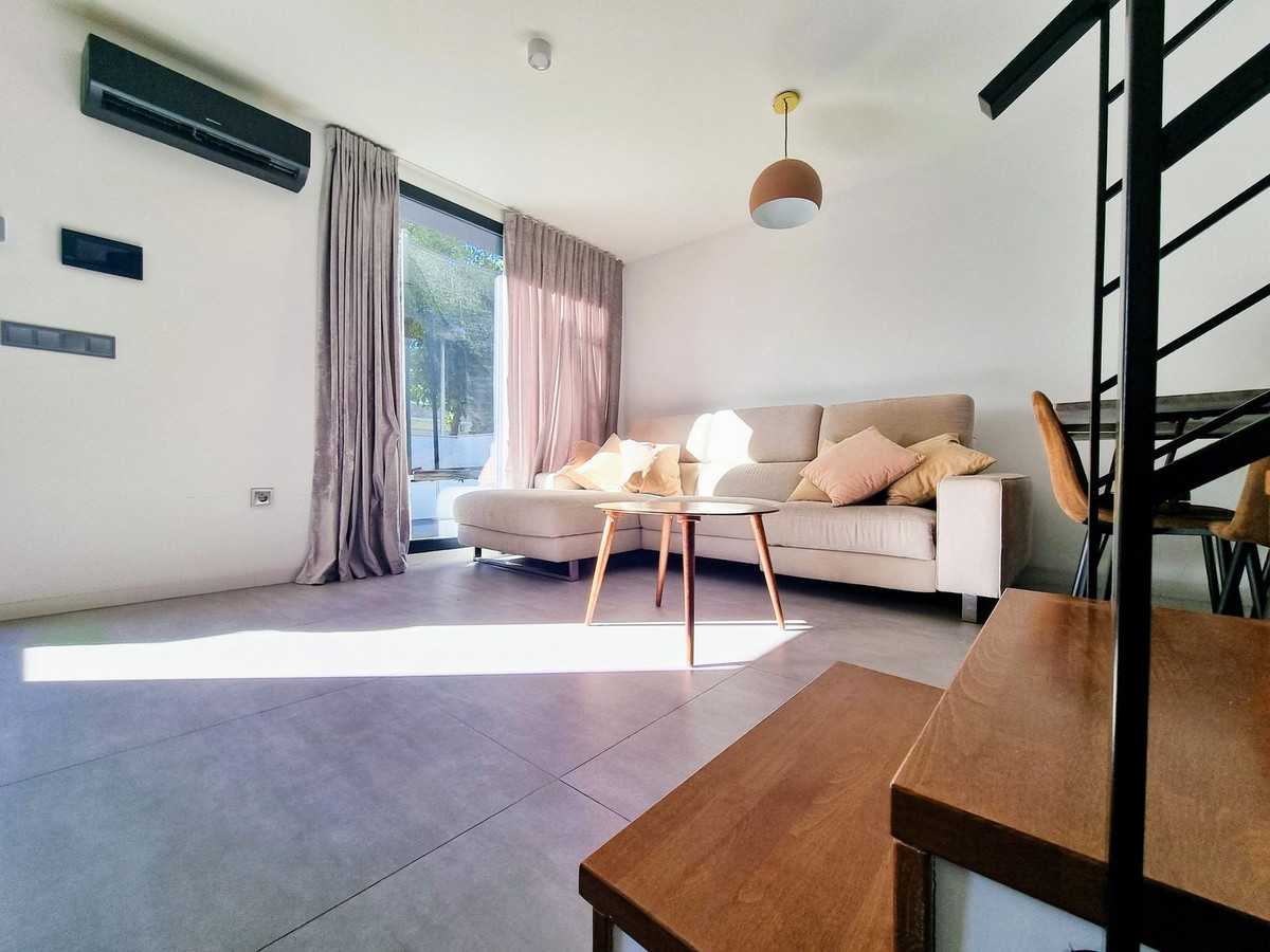 Se vende Pareada de 3 dormitorios en Costa Blanca, Alicante, España