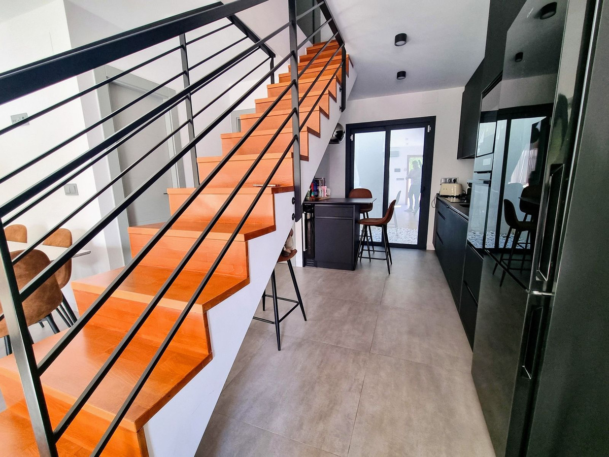 Se vende Pareada de 3 dormitorios en Costa Blanca, Alicante, España