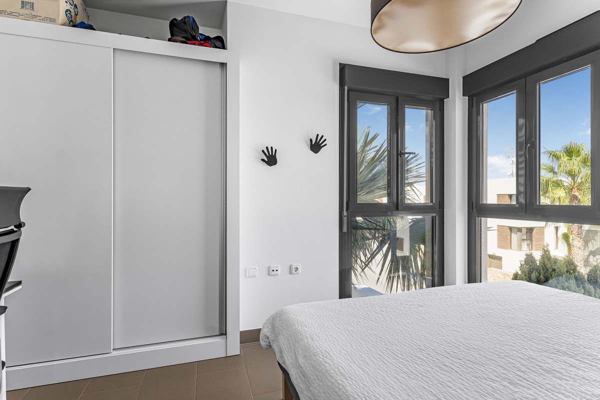 Se vende Ático de 3 dormitorios en Costa Blanca, Alicante, España