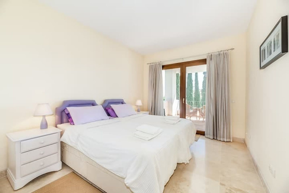 Se vende Apartamento Planta Media de 3 dormitorios en Costa Del Sol, Málaga, España