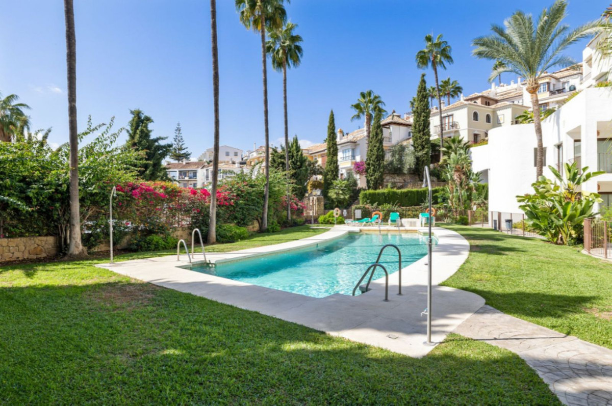 Se vende Apartamento Planta Media de 3 dormitorios en Costa Del Sol, Málaga, España