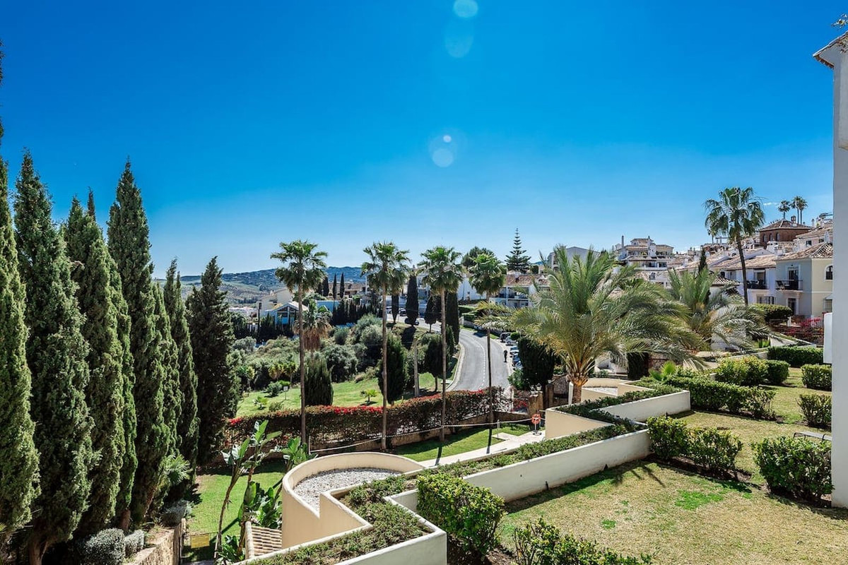 Se vende Apartamento Planta Media de 3 dormitorios en Costa Del Sol, Málaga, España