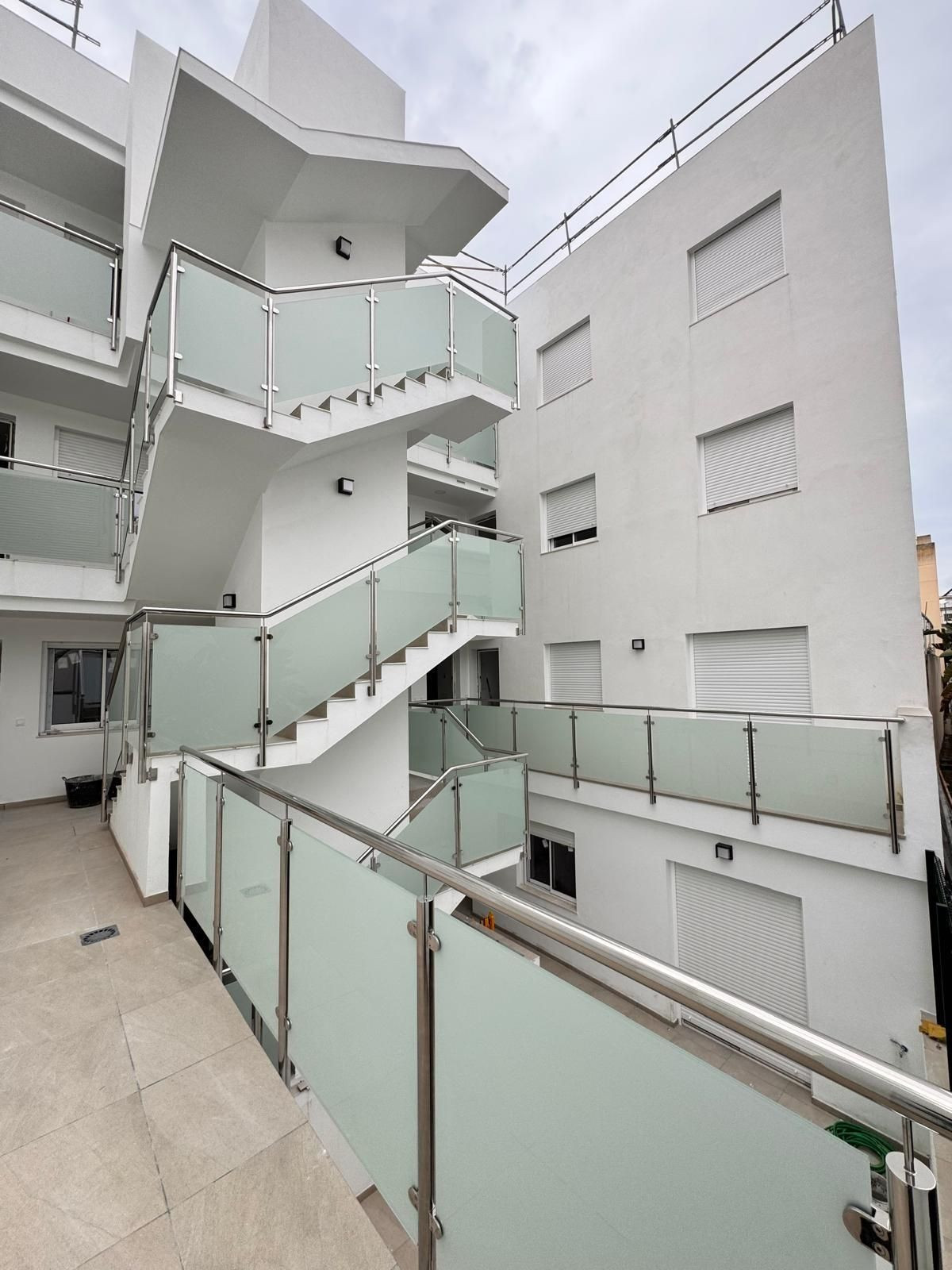 Se vende Apartamento Planta Media de 3 dormitorios en Costa Del Sol, Málaga, España