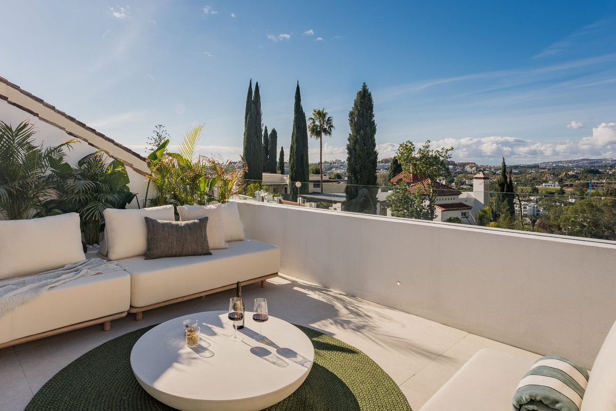 3 Bed Townhouse for sale in Nueva Andalucía Costa Del Sol, Málaga, Spain