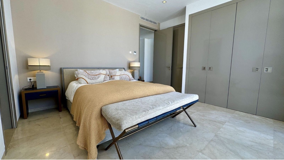 Se vende Villa - Chalet de 6 dormitorios en Costa Del Sol, Málaga, España