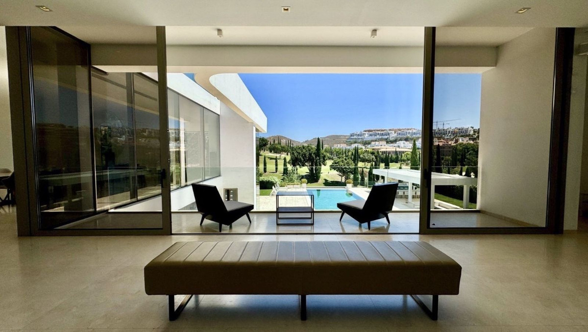 Se vende Villa - Chalet de 6 dormitorios en Costa Del Sol, Málaga, España