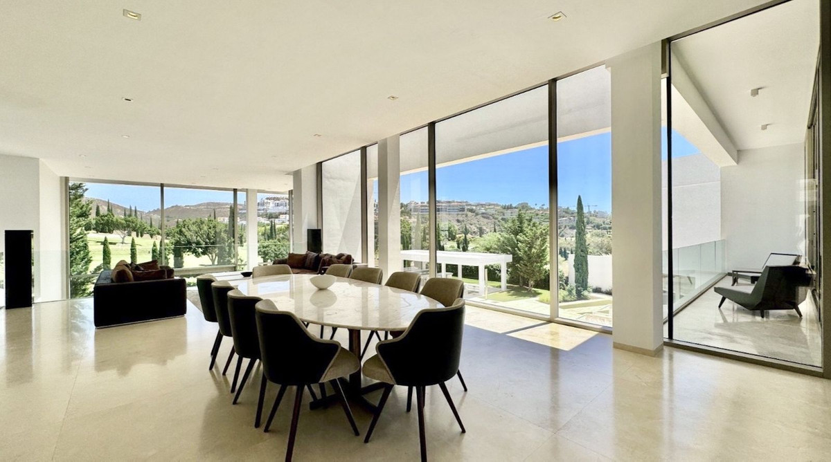 Se vende Villa - Chalet de 6 dormitorios en Costa Del Sol, Málaga, España