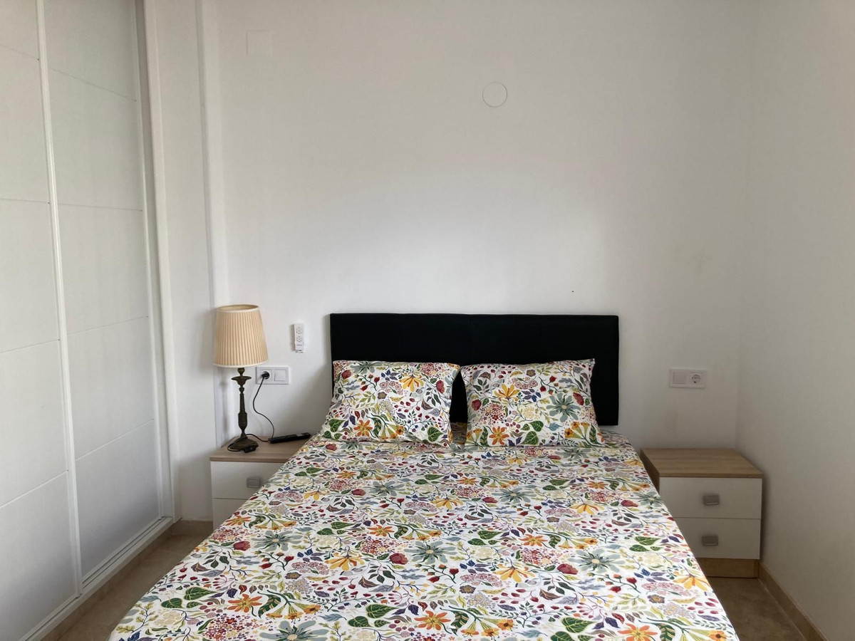 Se vende Apartamento en Planta Última de 2 dormitorios en Costa Del Sol, Málaga, España