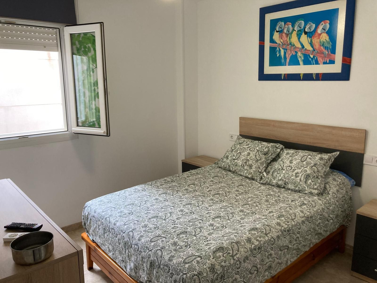 Se vende Apartamento en Planta Última de 2 dormitorios en Costa Del Sol, Málaga, España