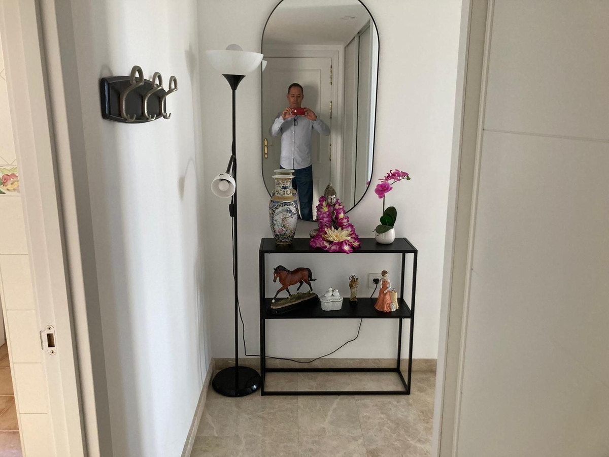 Se vende Apartamento en Planta Última de 2 dormitorios en Costa Del Sol, Málaga, España