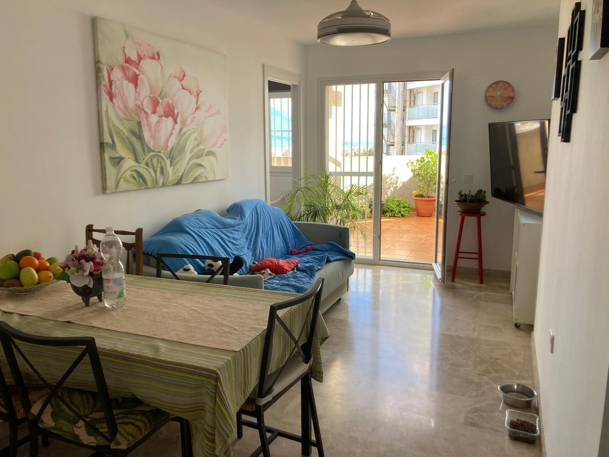 Se vende Apartamento en Planta Última de 2 dormitorios en Costa Del Sol, Málaga, España