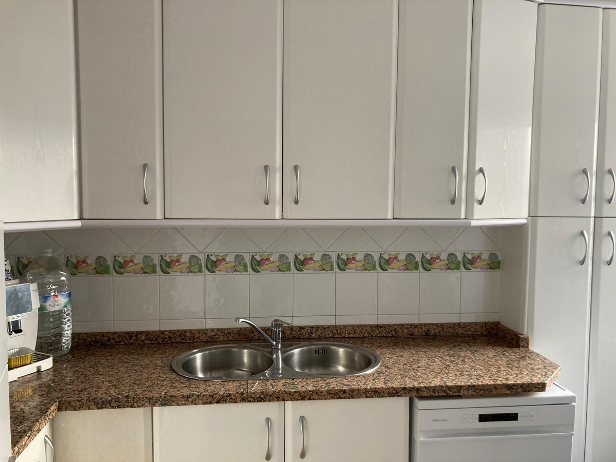 Se vende Apartamento en Planta Última de 2 dormitorios en Costa Del Sol, Málaga, España