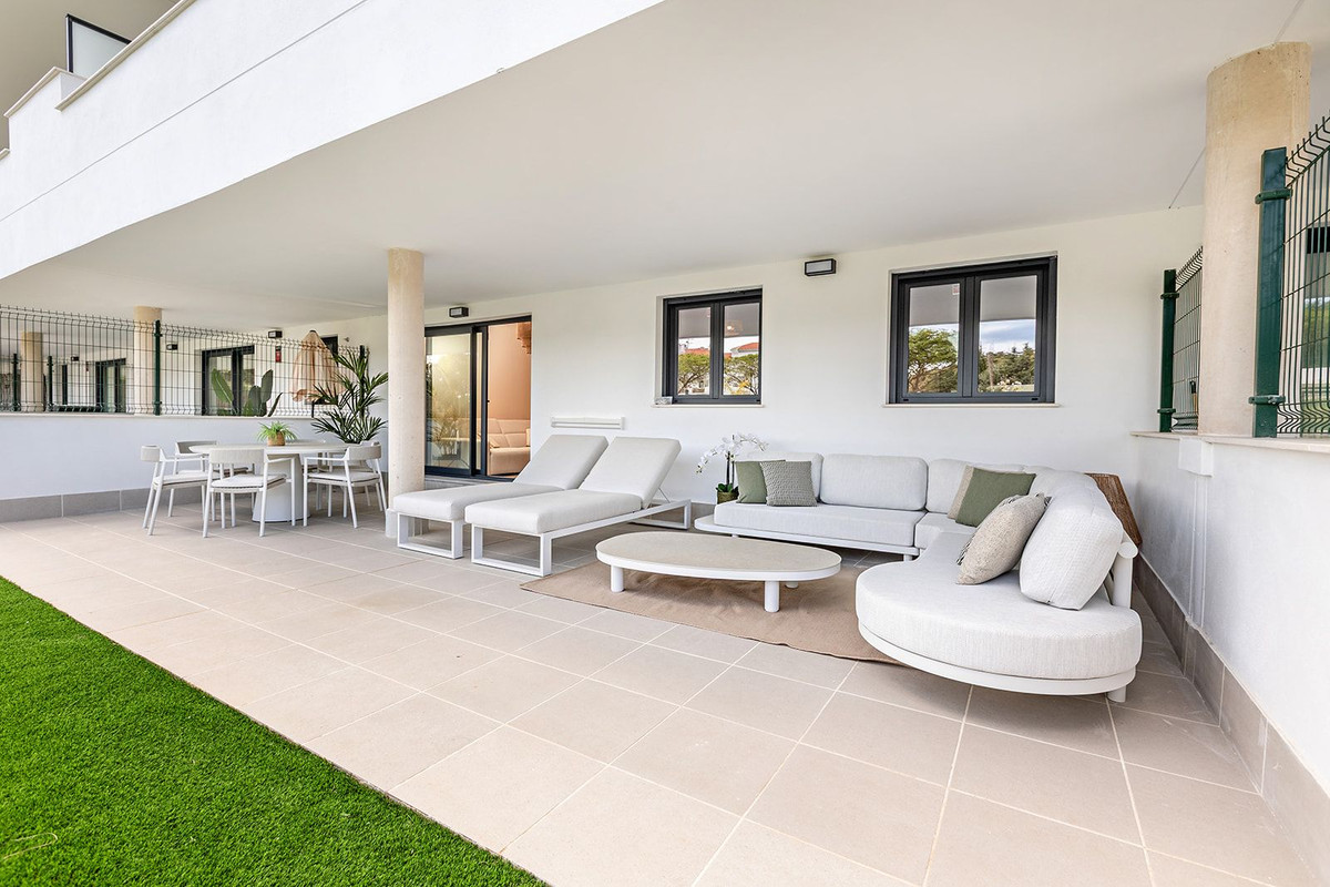 Se vende Apartamento Planta Baja de 2 dormitorios en Costa Del Sol, Málaga, España