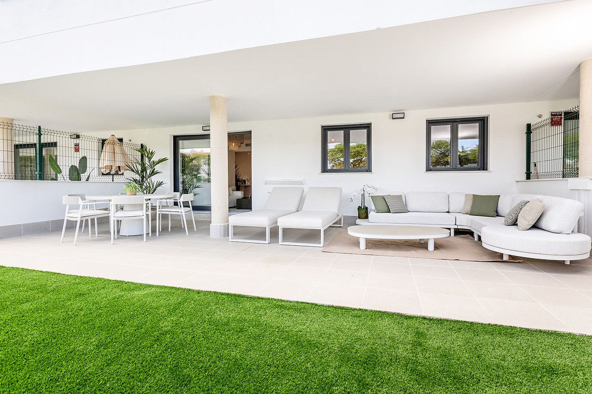 Se vende Apartamento Planta Baja de 2 dormitorios en Costa Del Sol, Málaga, España