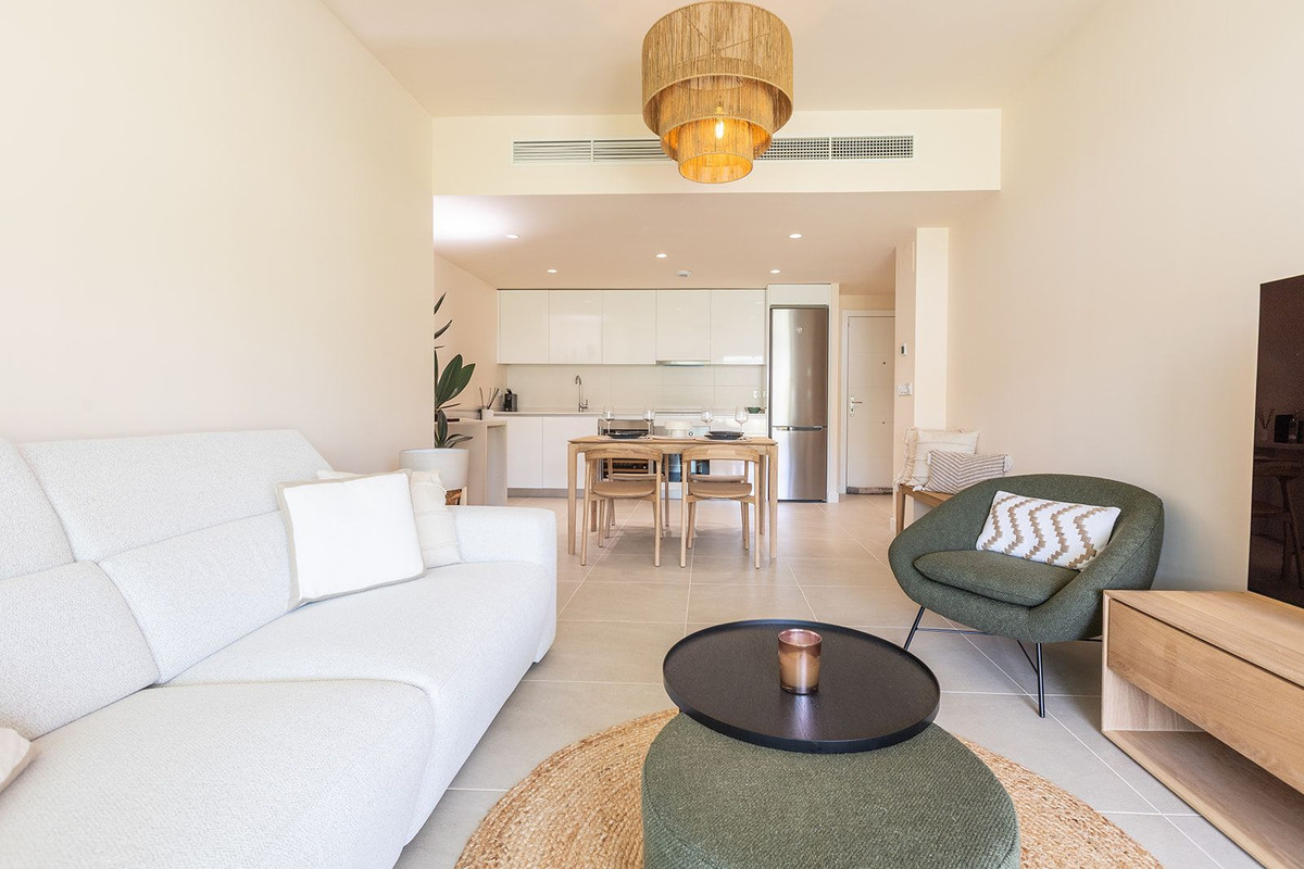 Se vende Apartamento Planta Baja de 2 dormitorios en Costa Del Sol, Málaga, España