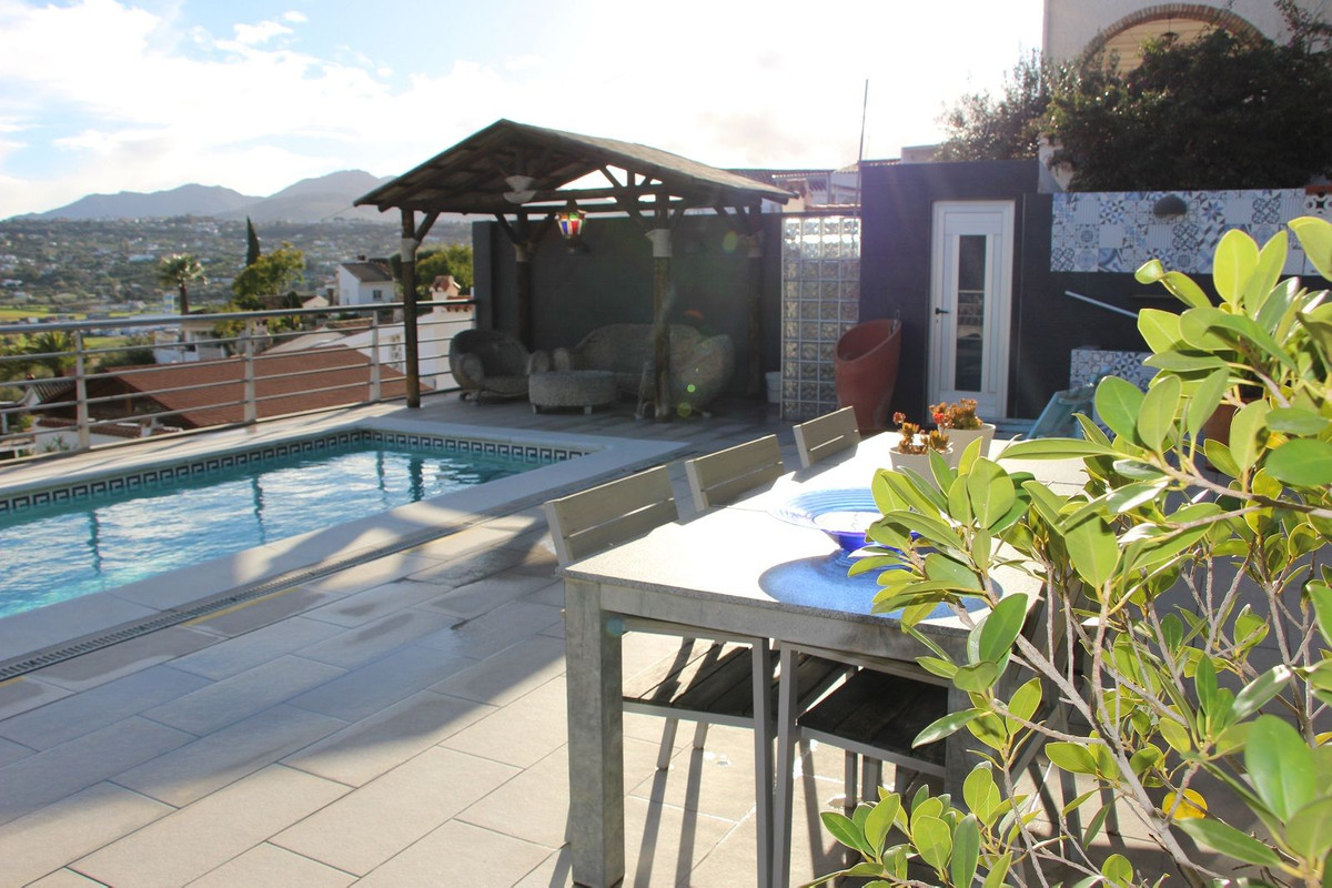 Se vende Villa - Chalet de 2 dormitorios en Costa Del Sol, Málaga, España