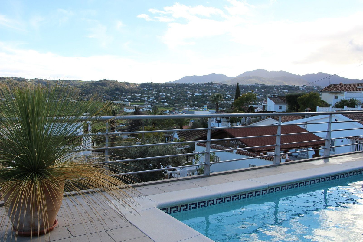 Se vende Villa - Chalet de 2 dormitorios en Costa Del Sol, Málaga, España