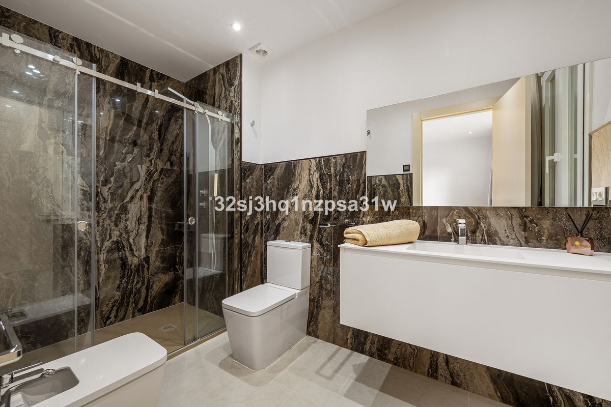 3 Bed Apartment for sale in Marbella Costa Del Sol, Málaga, Spain