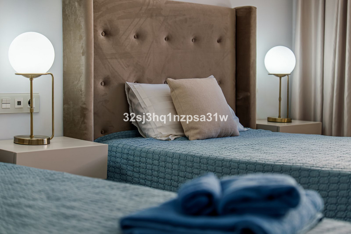 3 Bed Apartment for sale in Marbella Costa Del Sol, Málaga, Spain