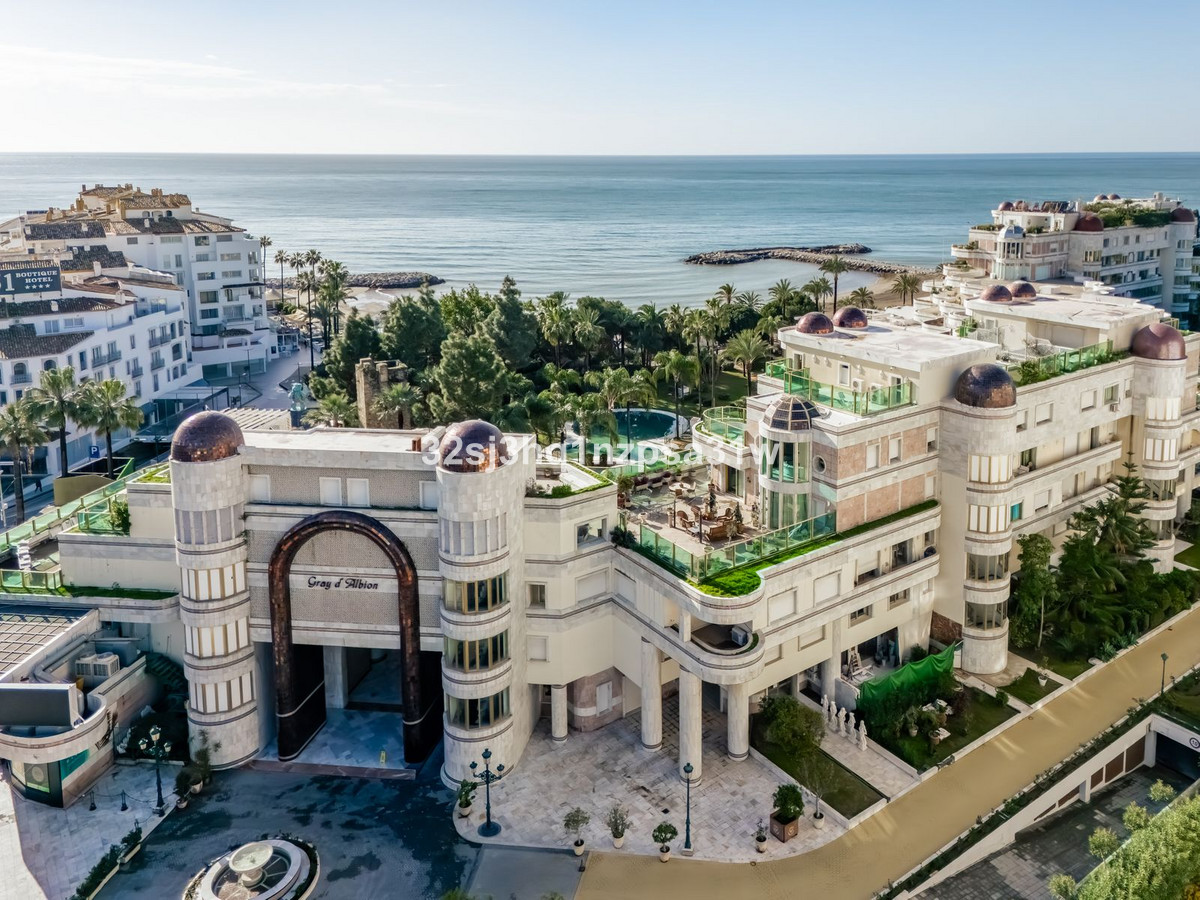 3 Bed Apartment for sale in Marbella Costa Del Sol, Málaga, Spain