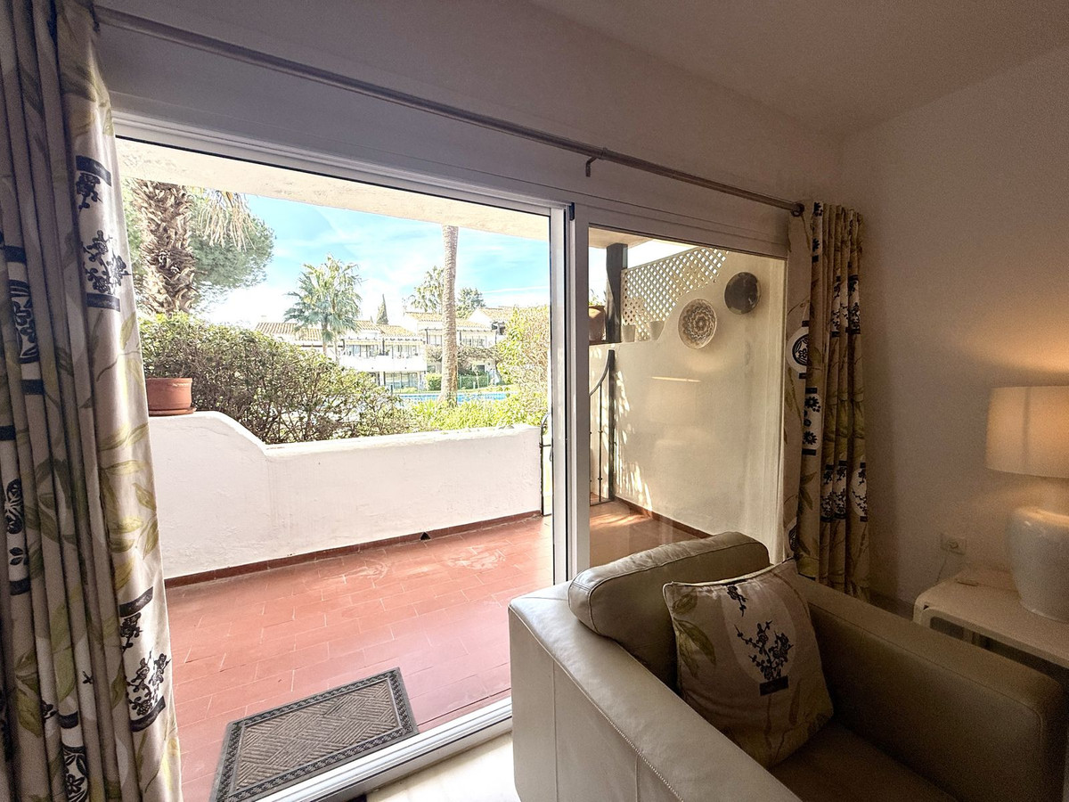 2 Bed Apartment for sale in The Golden Mile Costa Del Sol, Málaga, Spain
