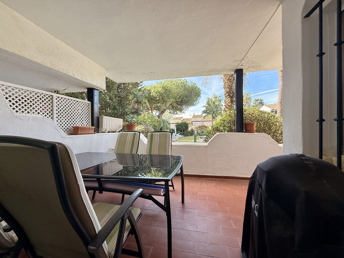 2 Bed Apartment for sale in The Golden Mile Costa Del Sol, Málaga, Spain