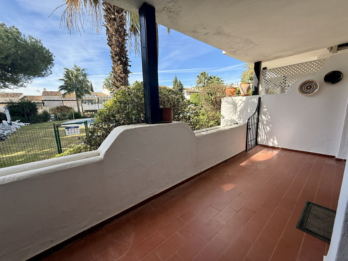 2 Bed Apartment for sale in The Golden Mile Costa Del Sol, Málaga, Spain