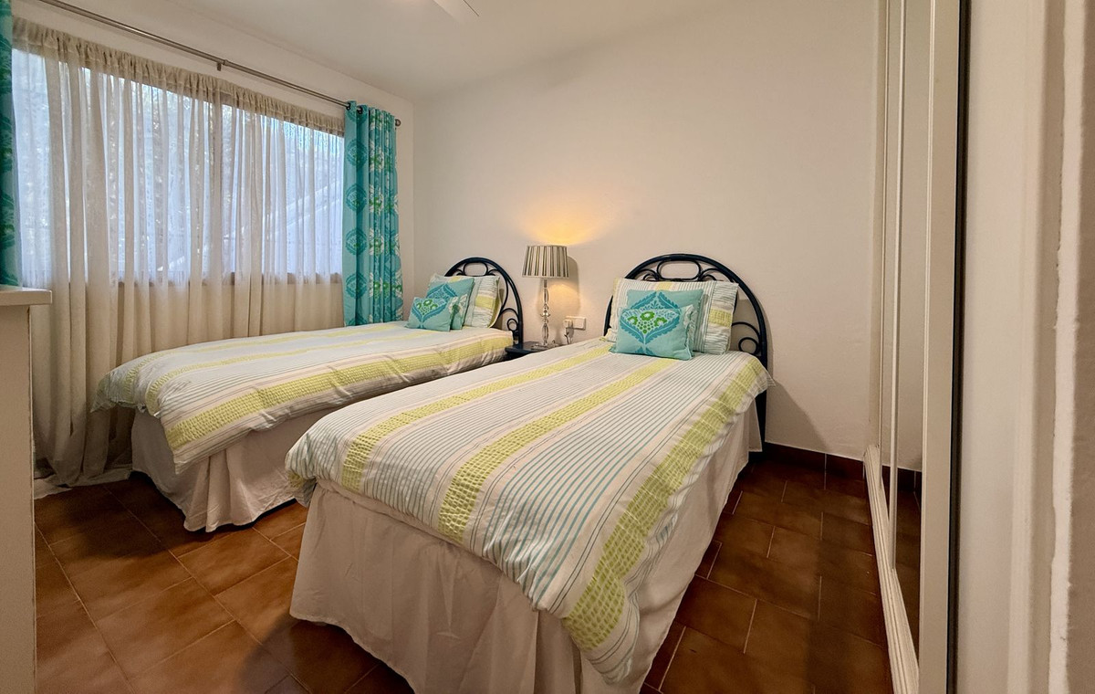 2 Bed Apartment for sale in The Golden Mile Costa Del Sol, Málaga, Spain