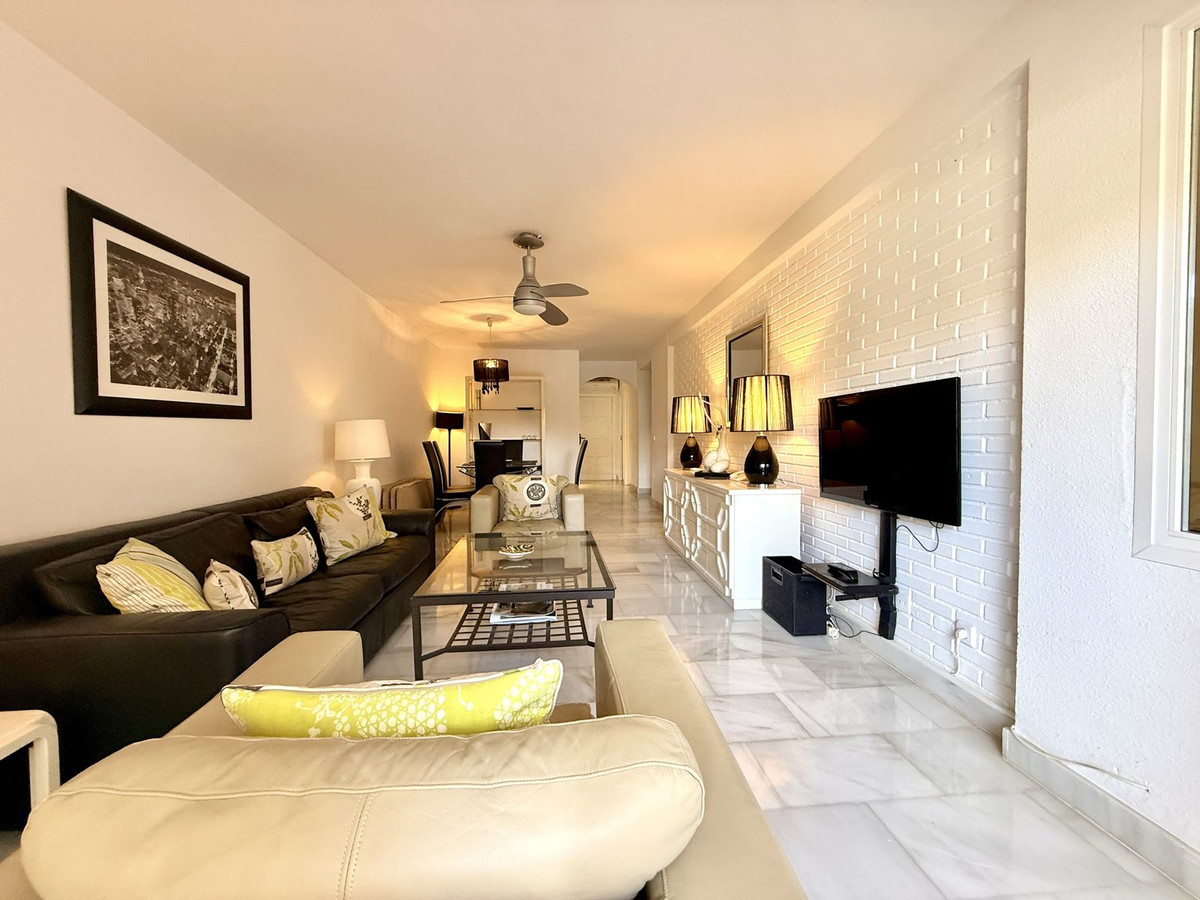 2 Bed Apartment for sale in The Golden Mile Costa Del Sol, Málaga, Spain