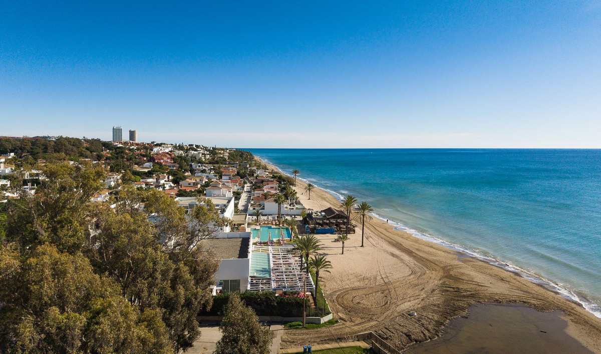 Se vende Apartamento Planta Baja de 4 dormitorios en Costa Del Sol, Málaga, España