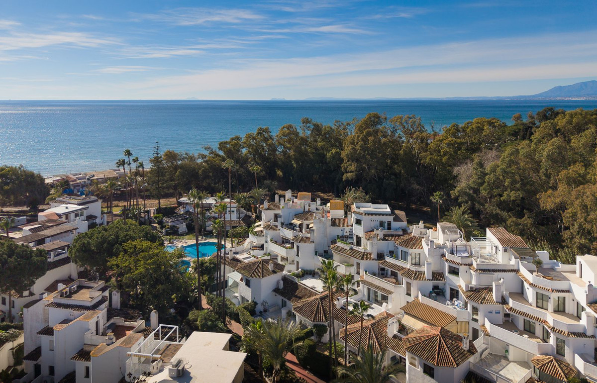 Se vende Apartamento Planta Baja de 4 dormitorios en Costa Del Sol, Málaga, España