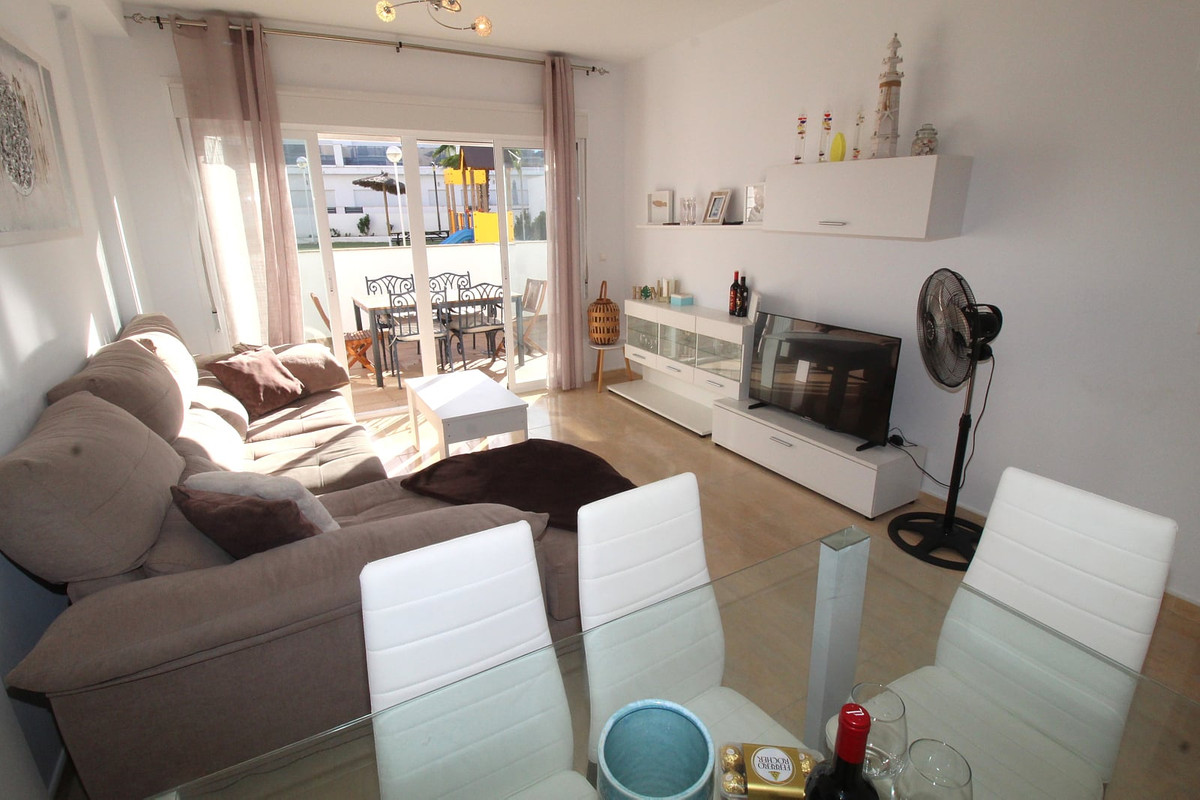 Se vende Apartamento Planta Baja de 3 dormitorios en Costa Blanca, Alicante, España