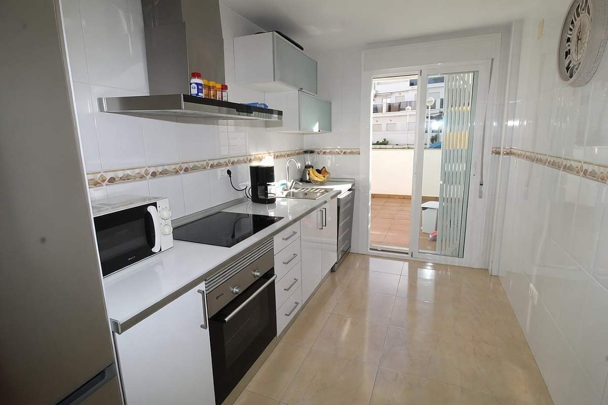 Se vende Apartamento Planta Baja de 3 dormitorios en Costa Blanca, Alicante, España