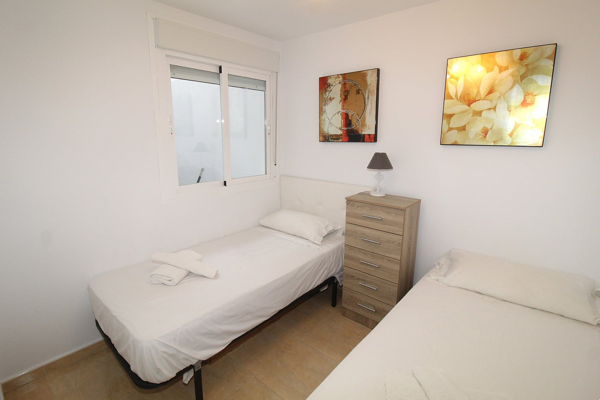 Se vende Apartamento Planta Baja de 3 dormitorios en Costa Blanca, Alicante, España