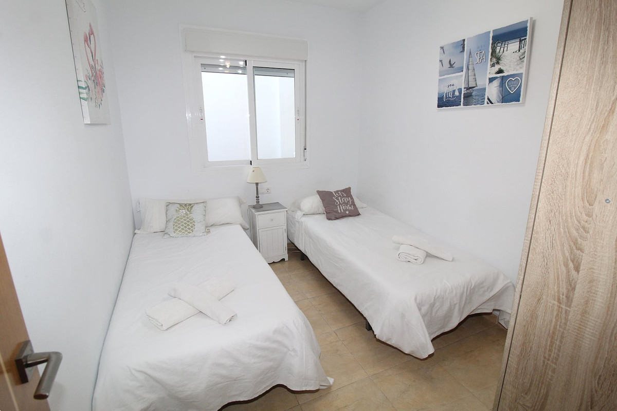 Se vende Apartamento Planta Baja de 3 dormitorios en Costa Blanca, Alicante, España